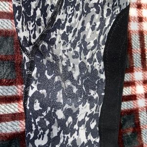 Kerrits medium black and white practice leggings